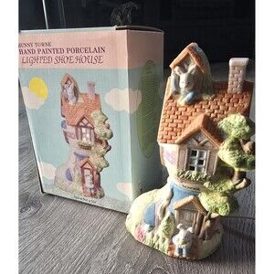 Vintage Bunny Towne Lighted Porcelain Shoe Village School House 1990s SWEET
